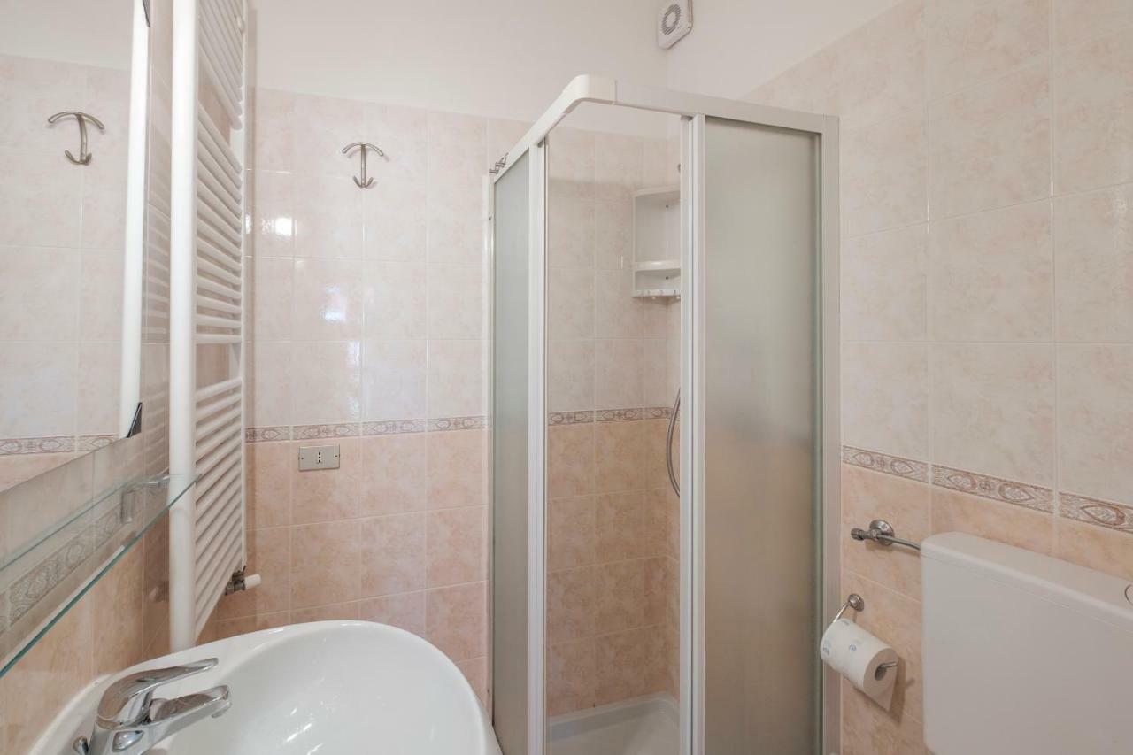 Residence Holiday Sirmione B8 Екстериор снимка