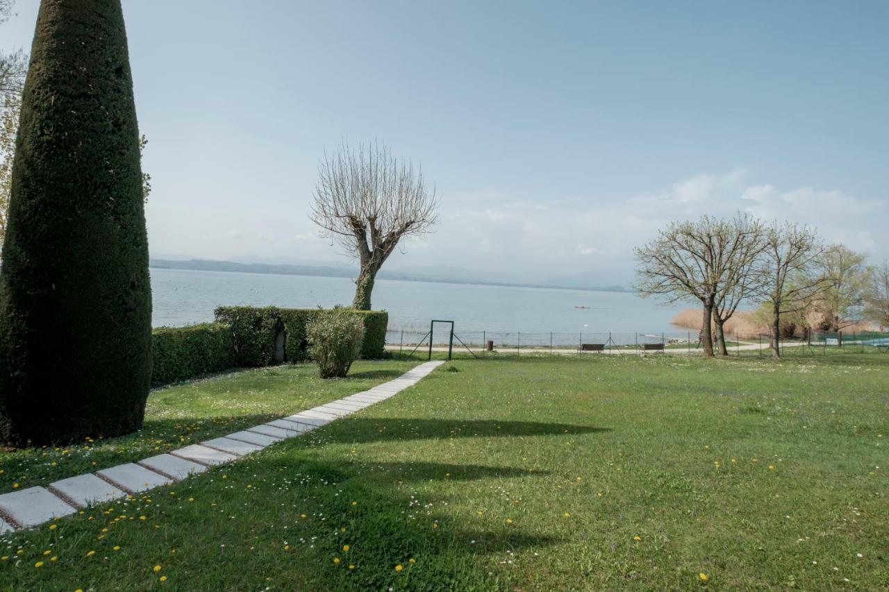Residence Holiday Sirmione B8 Екстериор снимка