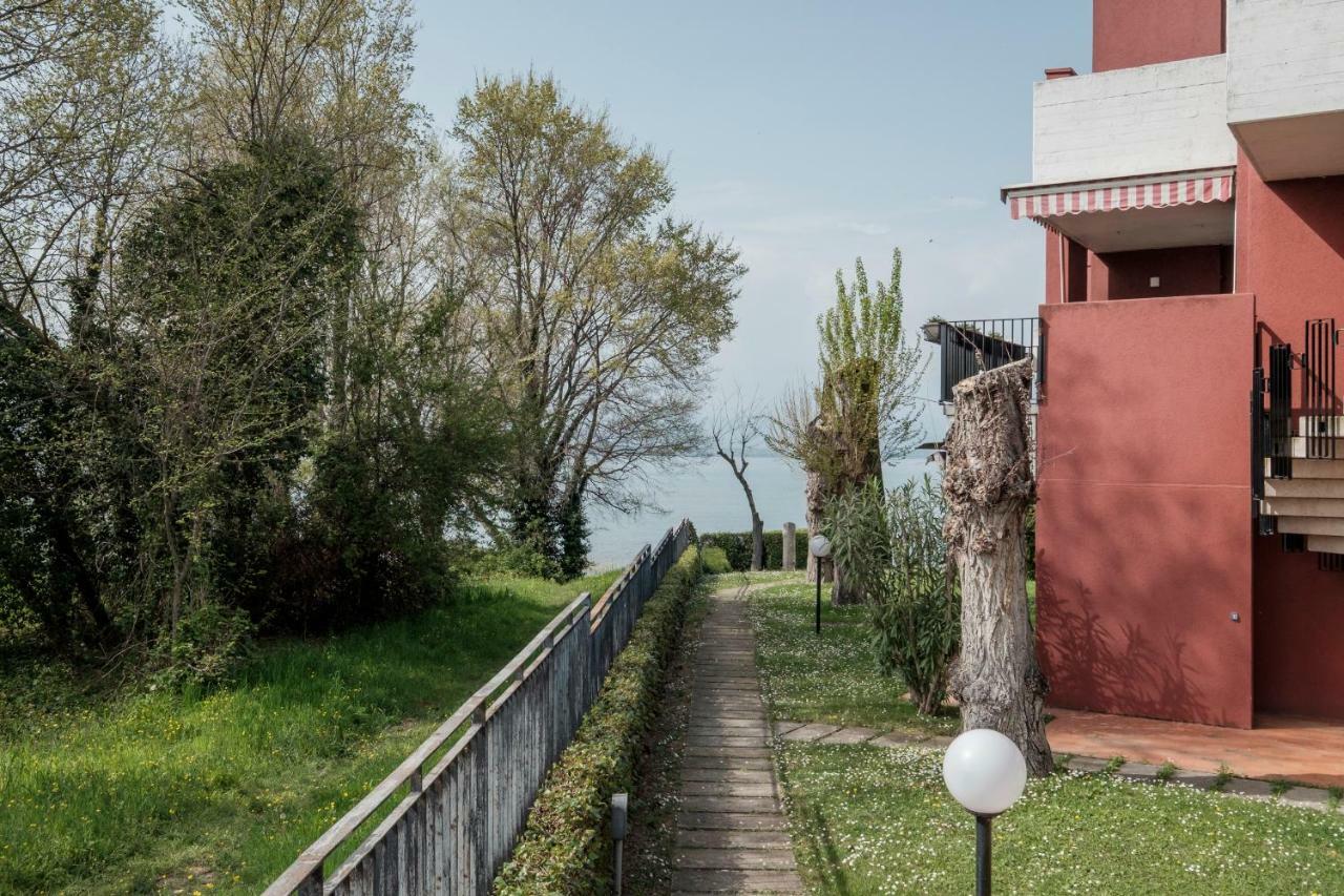 Residence Holiday Sirmione B8 Екстериор снимка